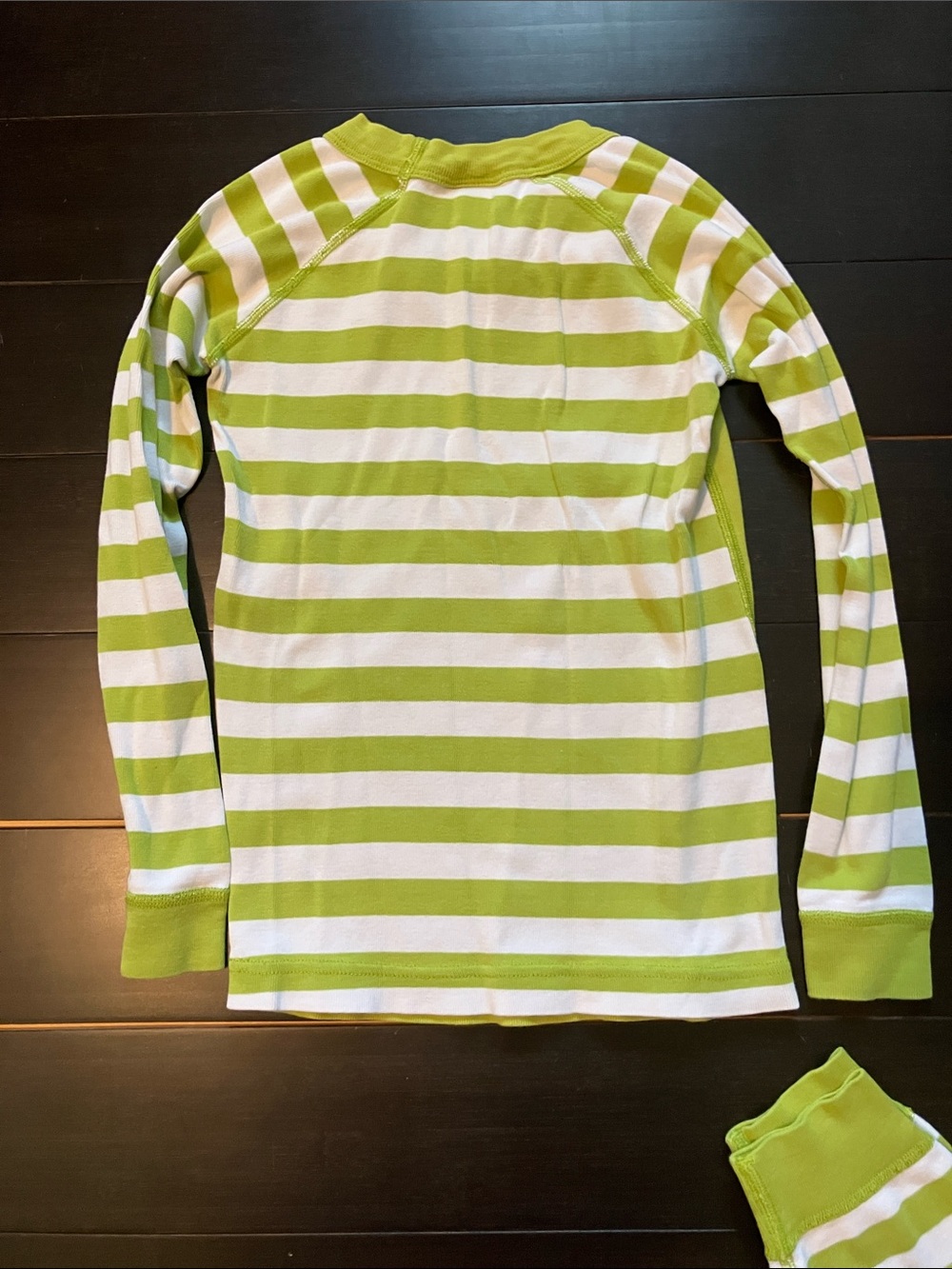 Hanna Andersson Lime Green Grinch Face Stripe Pajama Set - Picture 5 of 8